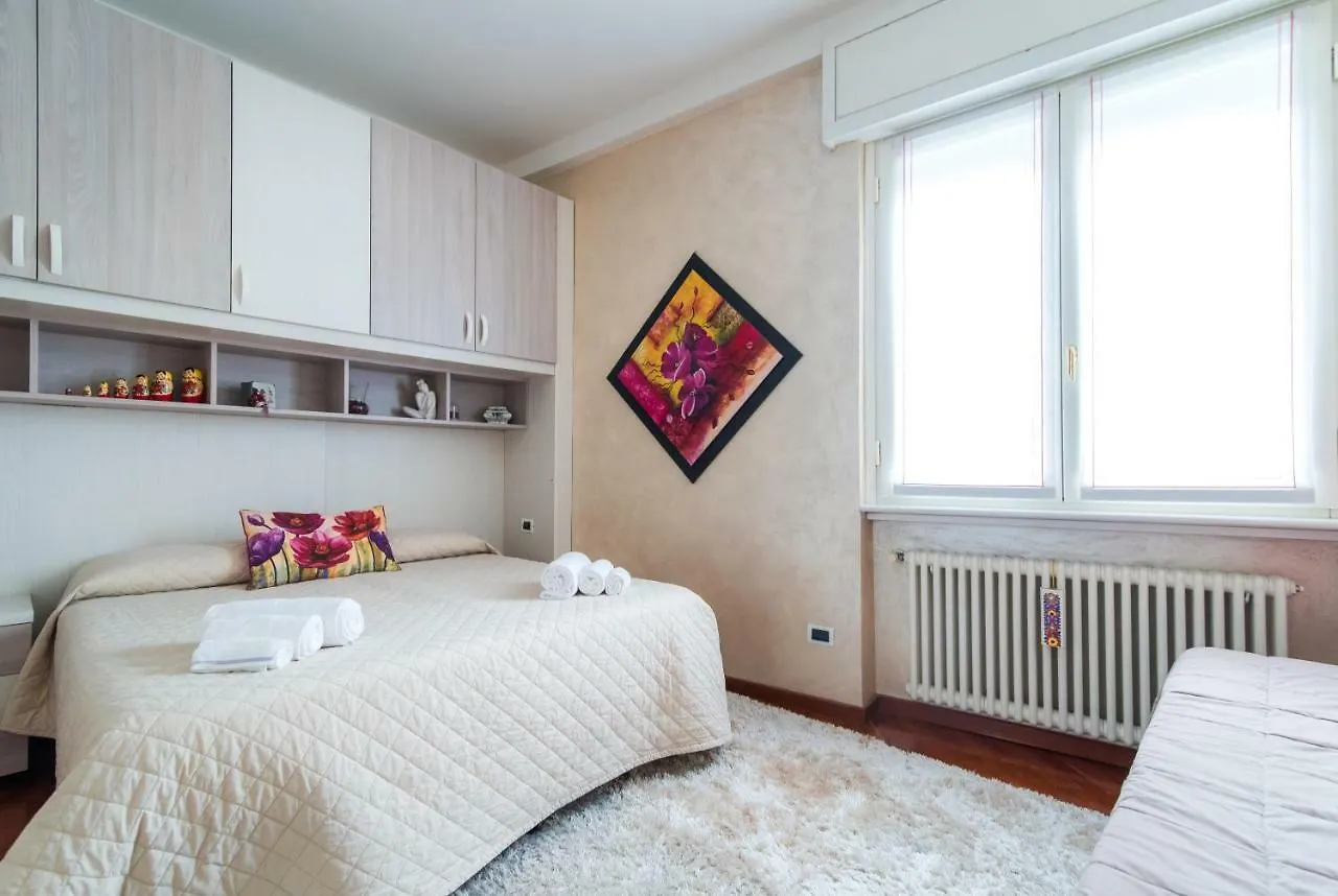 Apartment Lo Specchio Sul Lago - The House Of Travelers Como